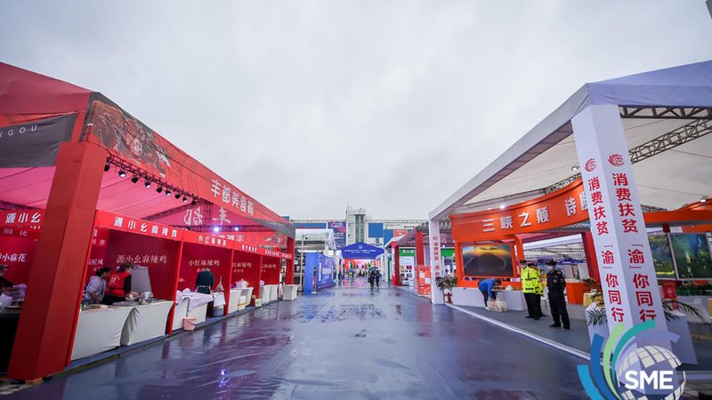 在确定小型会展签到处设计报价时，以下因素需要考虑：