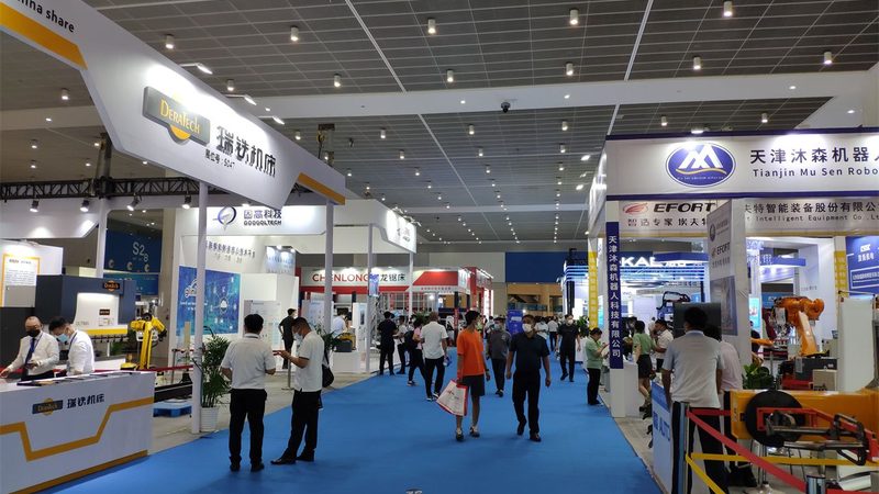 小标题：影视广告行业发展趋势